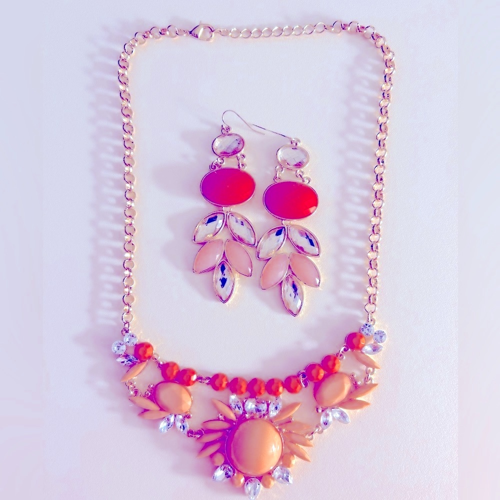 Set ModCloth Sunburst Orange, Peach, resin stone crystal necklace earrings